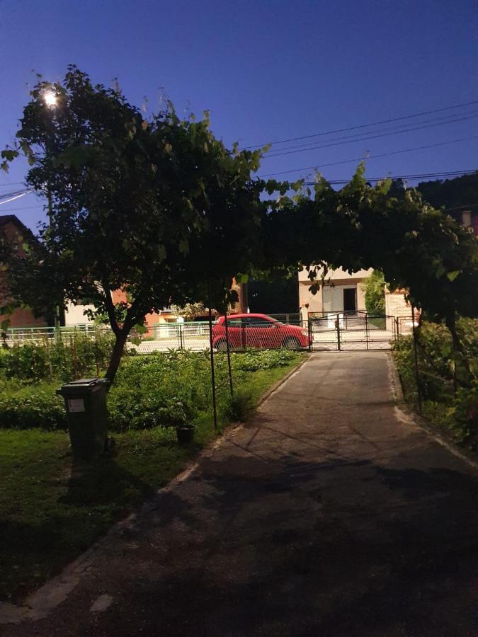 Apartmani Podvisoki Високо Екстериор снимка